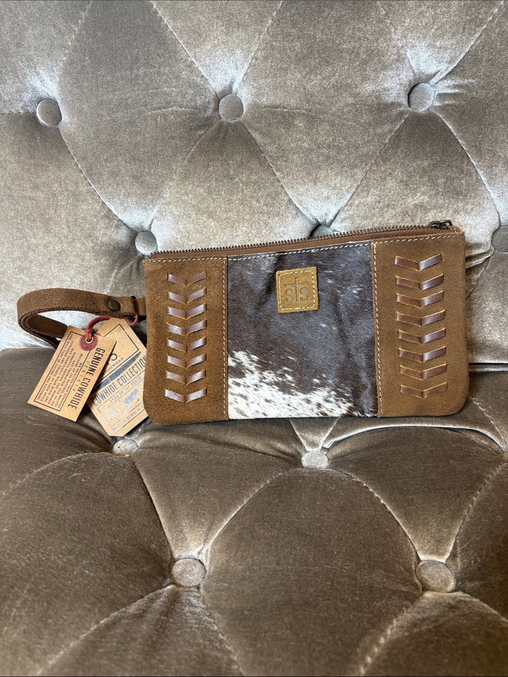 STS Ranchwear Genuine cowhide saddle tramp leather clutch NWT